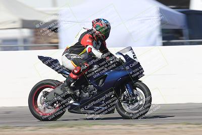 media/Oct-05-2025-CVMA (Sun) [[beeef4f201]]/Race 2-Supersport Middleweight/